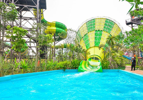 water park manufacturer 