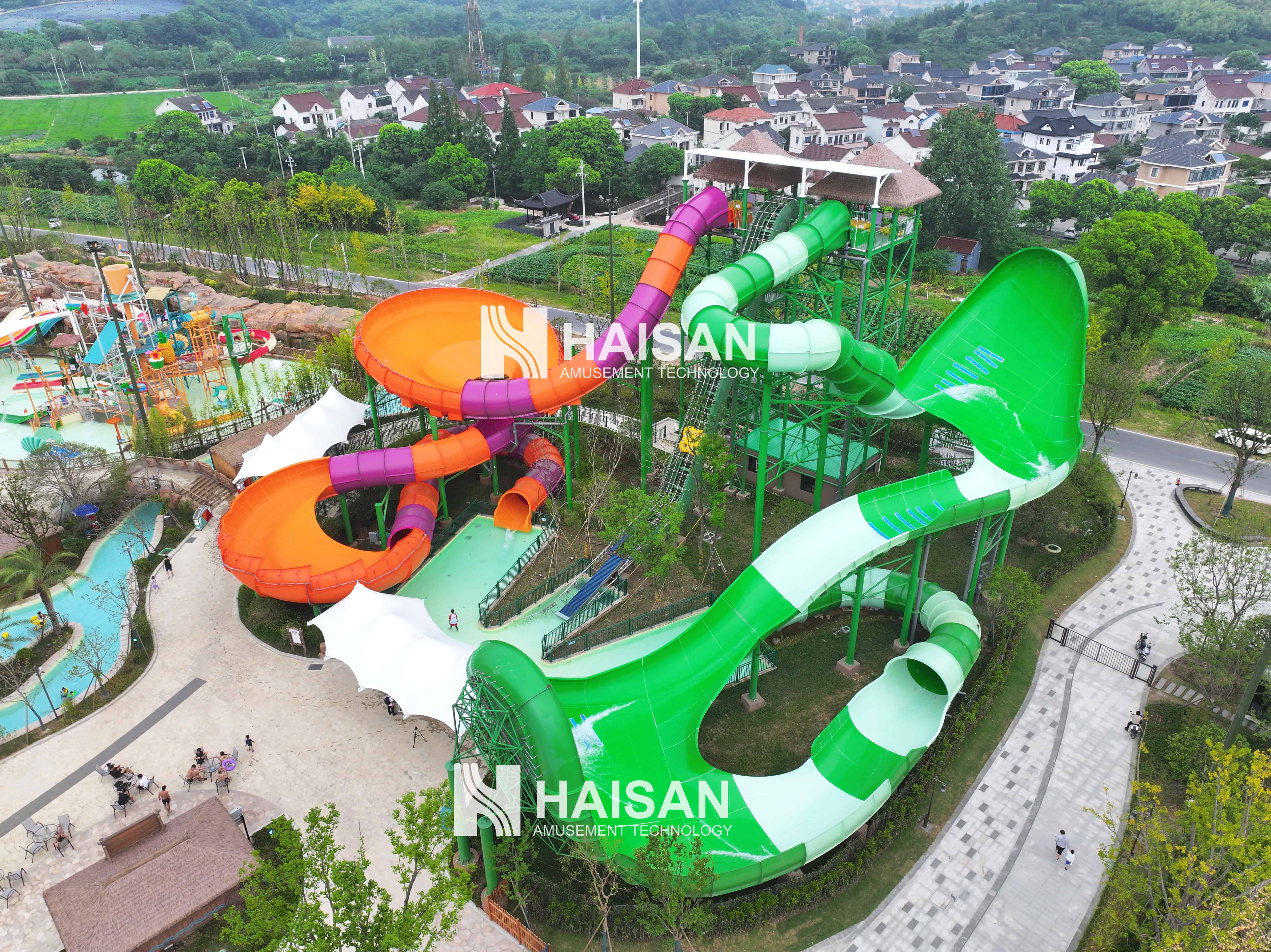 Interstella Spiral Slide + Giant Wave Rolling Slide Combination