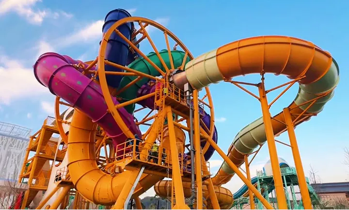 The Super Rolling Slide: A Revolution in Rotation and Dynamic Water Play